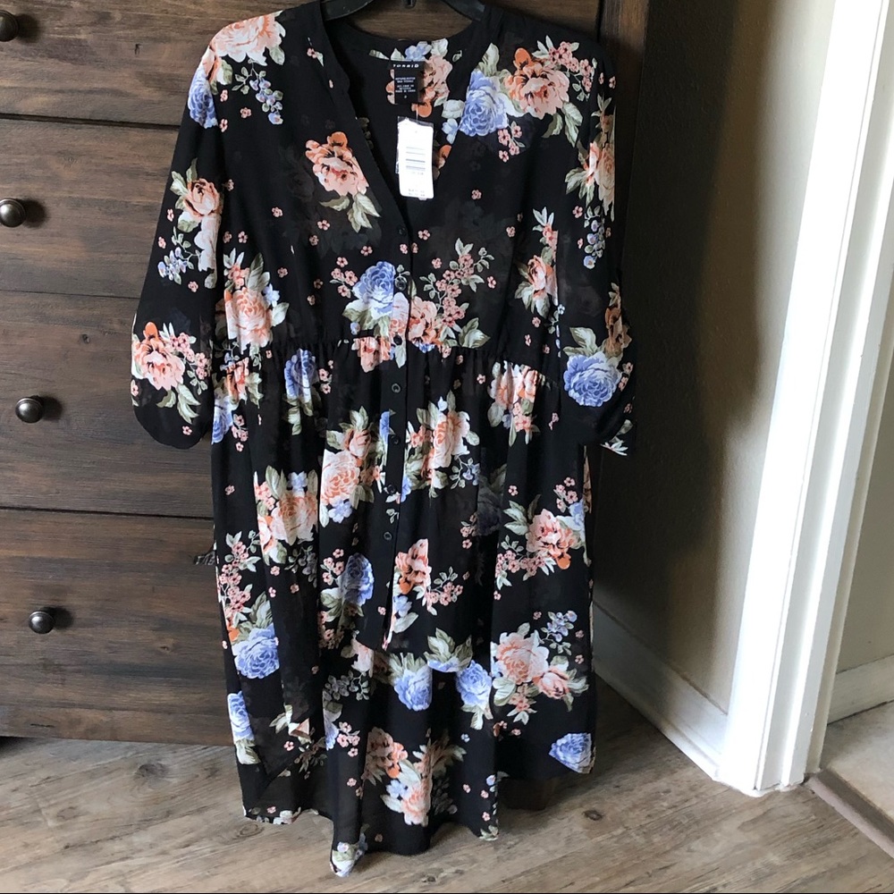 Torrid size 0 NWT hi low tunic floral print